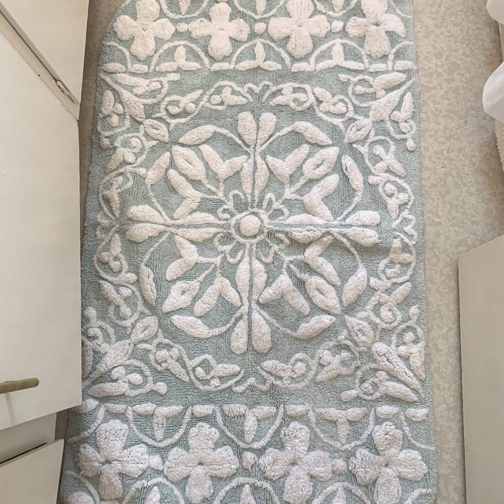 Anthropologie bath mat